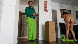 She Dropped The Towel Again At The Delivery Man She Dropped The Towel Again At The Delivery Man