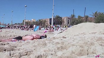 German Lesbian Echte Lesben Am Strand Vom Ballerman 6 Erwischt Und Gefilmt